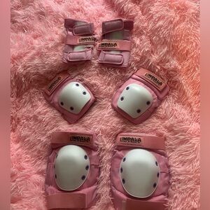 Impala skating protective set, Pink and White, never used, only tried on, size L